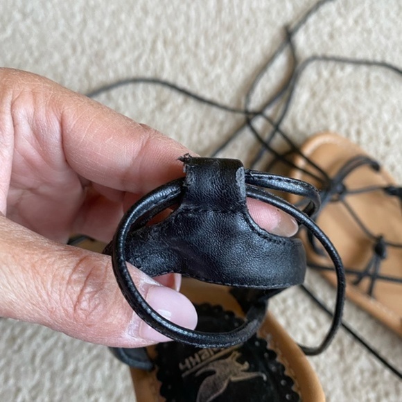 Shiekh black strappy flat sandals - Picture 5 of 5